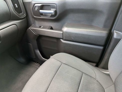 Used 2020 Chevrolet Silverado 1500 Custom Trail Boss w/ Custom Convenience Package AWD/4WD image 17