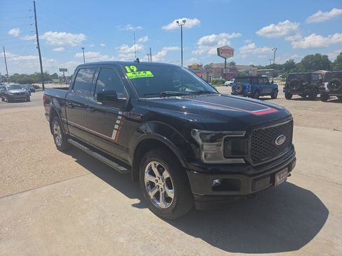 Used 2019 Ford F150 Lariat w/ Equipment Group 502A Luxury AWD/4WD image 4