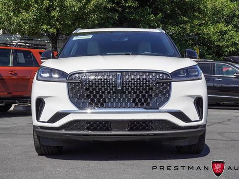 Used 2025 Lincoln Aviator Reserve w/ Illumination Package AWD/4WD image 17