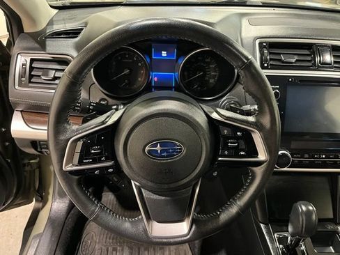 Used 2018 Subaru Outback 3.6R Touring AWD/4WD image 24