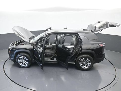 Used 2026 Chevrolet Equinox LT FWD image 65