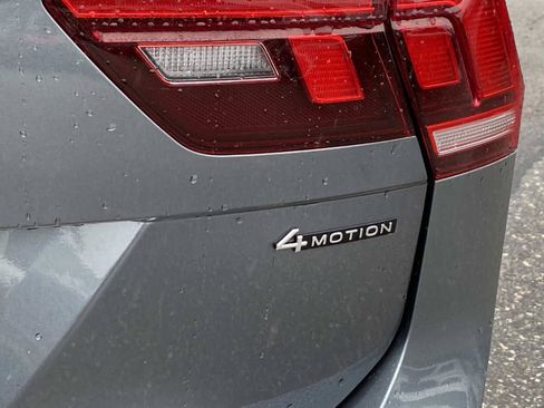 Used 2022 Volkswagen Tiguan S AWD/4WD image 5