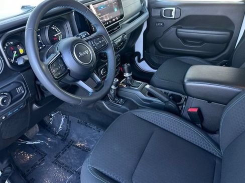 Certified 2024 Jeep Wrangler Unlimited Rubicon 4xe AWD/4WD image 10
