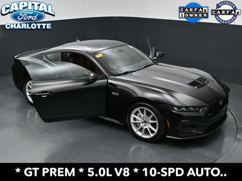 Used 2025 Ford Mustang GT Premium RWD image 33