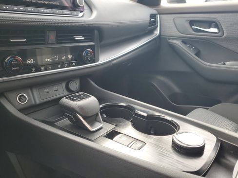 Certified 2023 Nissan Rogue SV image 26