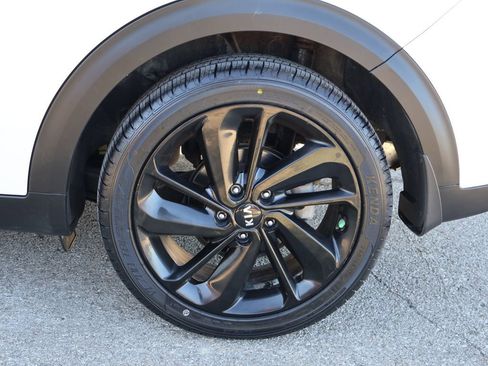 Used 2019 Kia Niro S Touring image 41