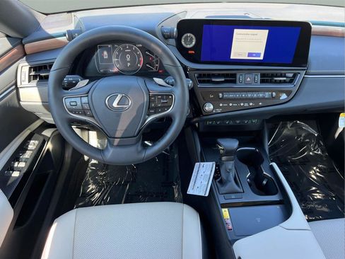 New 2025 Lexus ES 350 w/ Premium Package image 17