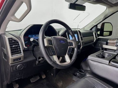 Used 2018 Ford F250 Lariat w/ Lariat Value Package image 9