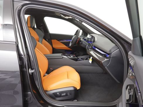 New 2026 BMW M5 w/ Executive Package image 22