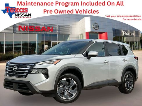 Used 2025 Nissan Rogue SV image 1