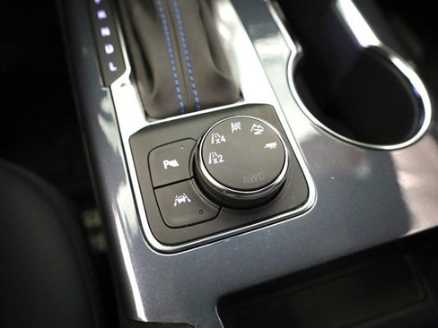 Used 2025 Chevrolet Blazer RS w/ Driver Confidence II Package image 21