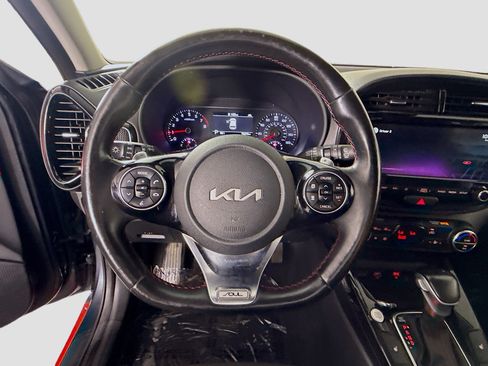 Used 2022 Kia Soul Turbo FWD image 13