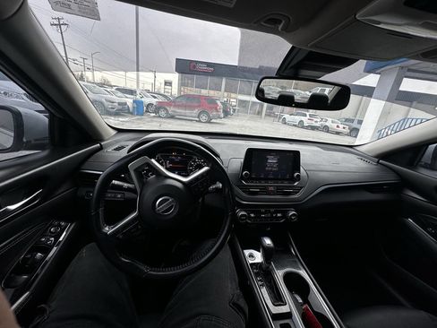 Used 2020 Nissan Altima 2.5 SV image 16