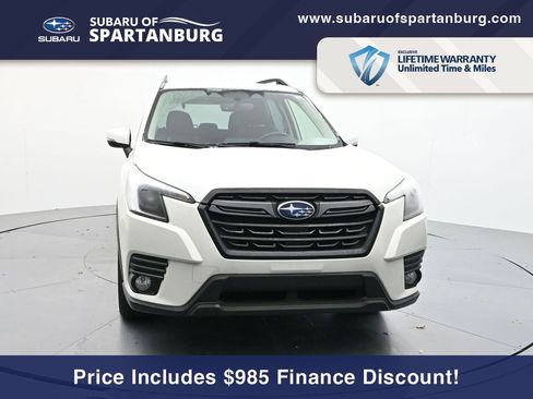 Used 2022 Subaru Forester Limited image 1
