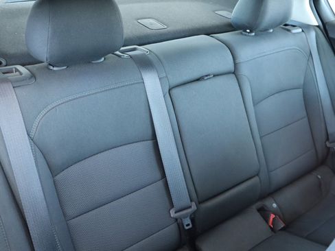 Used 2018 Chevrolet Cruze LT image 32
