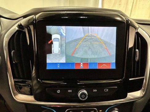 Used 2019 Chevrolet Traverse LT w/ LT Premium Package FWD image 15