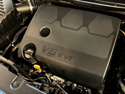 Used 2020 Chevrolet Traverse Premier w/ LPO, Floor Liner Package image 31