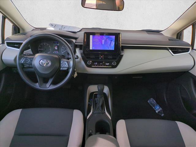 Used 2025 Toyota Corolla LE FWD image 17