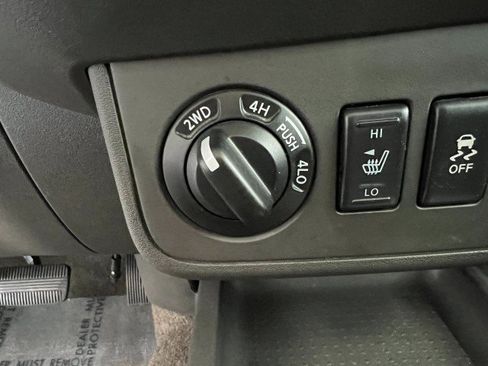 Used 2012 Nissan Frontier PRO-4X w/ Pro-4x Luxury Pkg AWD/4WD image 24