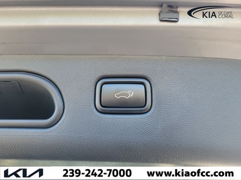 Used 2020 Kia Sportage SX FWD image 12
