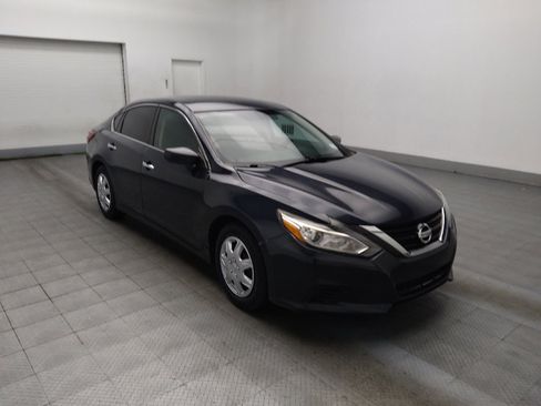 Used 2018 Nissan Altima 2.5 S w/ S Convenience Package FWD image 13
