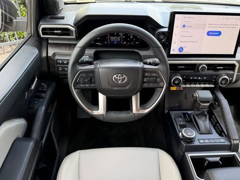 Used 2025 Toyota Tacoma Limited AWD/4WD image 24