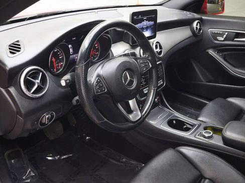 Used 2019 Mercedes-Benz CLA 250 4MATIC image 17