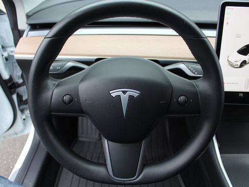Used 2018 Tesla Model 3 Performance AWD/4WD image 14