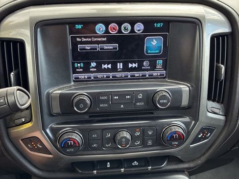 Used 2018 Chevrolet Silverado 1500 LTZ AWD/4WD image 19