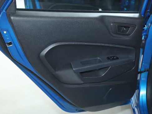 Used 2013 Ford Fiesta SE image 13