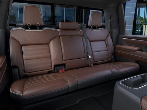 New 2026 GMC Sierra 2500 Denali Ultimate AWD/4WD image 17