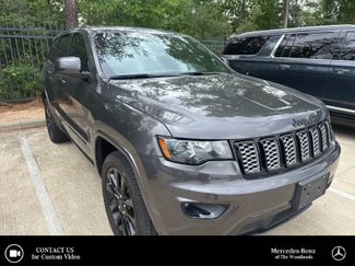 Used 2018 Jeep Grand Cherokee Altitude video 1