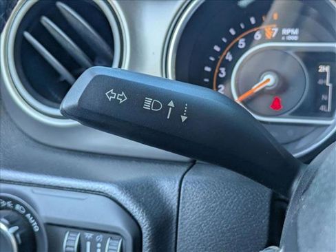 Used 2018 Jeep Wrangler Unlimited Sport S AWD/4WD image 13