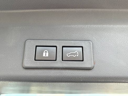 Used 2025 Subaru Ascent Bronze Edition AWD/4WD image 21