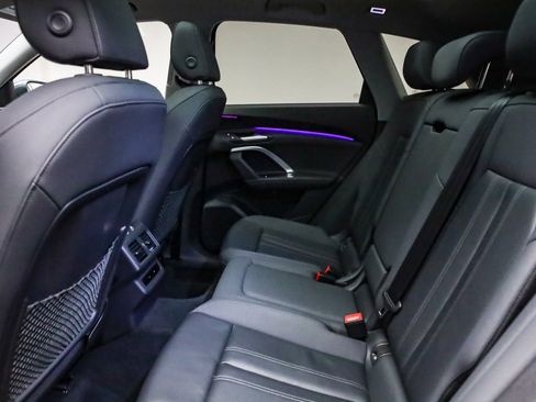 Certified 2025 Audi Q5 Premium w/ Convenience Package image 18