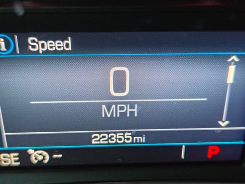 Used 2024 GMC Terrain SLE FWD image 28
