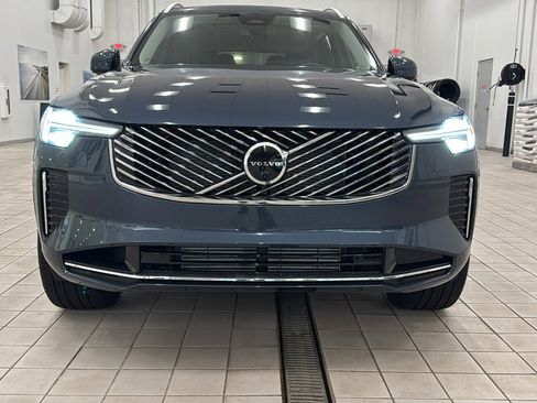 New 2026 Volvo XC90 T8 Plus w/ Protection Package Premier image 10