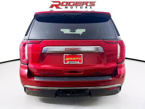 Used 2024 GMC Yukon AT4 w/ Technology Package image 7