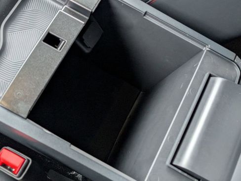 New 2026 Ford Explorer ST-Line w/ ST-Line Street Pack image 36