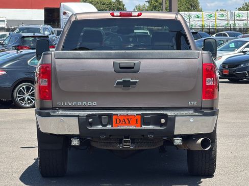 Used 2008 Chevrolet Silverado 2500 LTZ w/ Safety Package AWD/4WD image 6