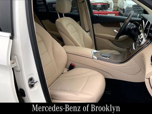 Certified 2021 Mercedes-Benz GLC 300 4MATIC image 10