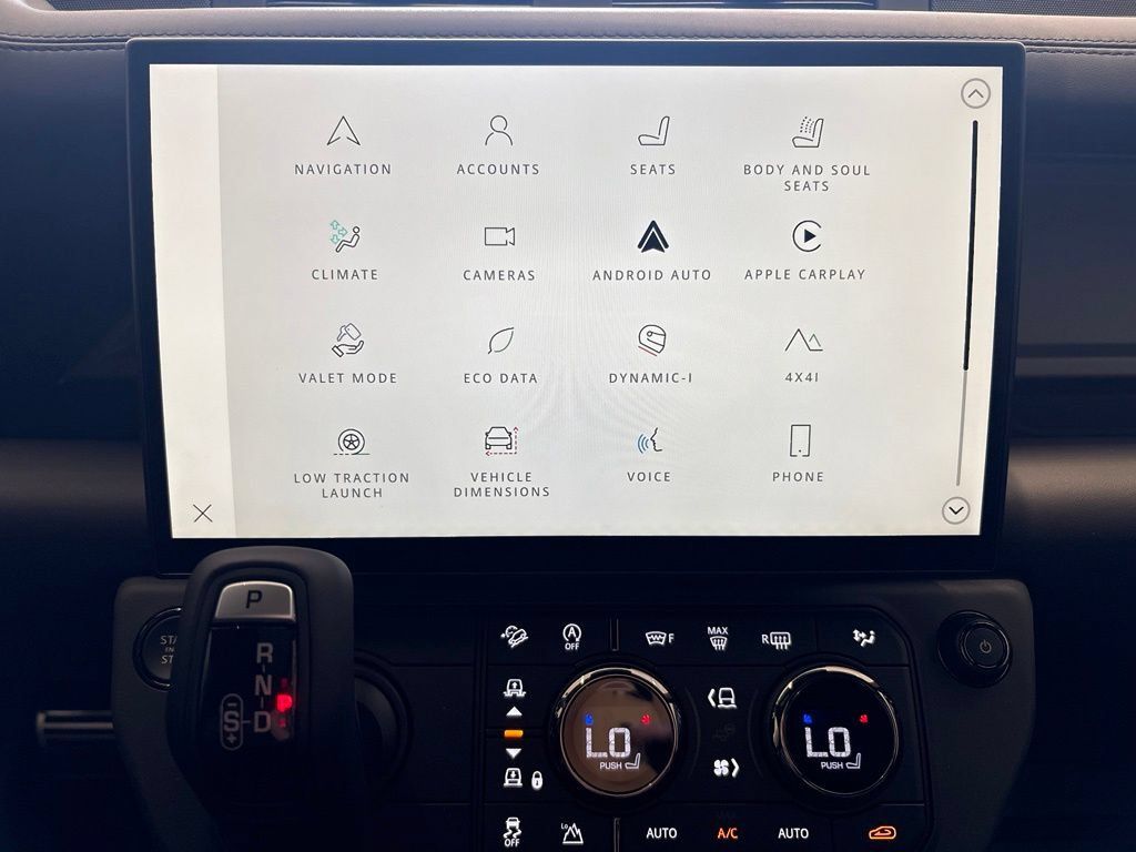 New 2026 Land Rover Defender 110 AWD/4WD image 25