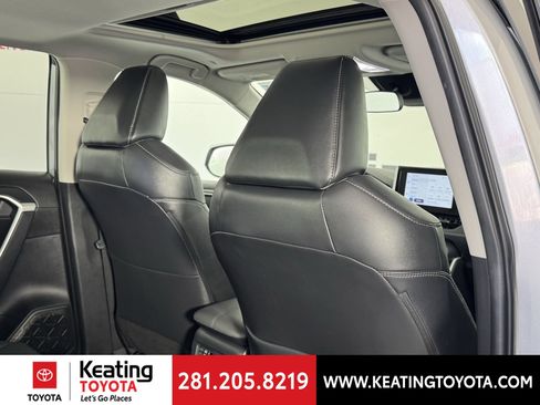 Certified 2024 Toyota RAV4 XLE Premium AWD/4WD image 21
