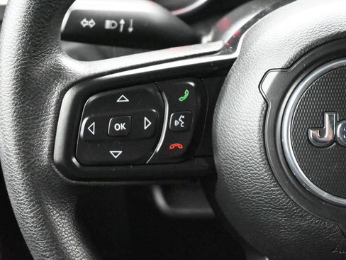 Used 2020 Jeep Wrangler Sport AWD/4WD image 5