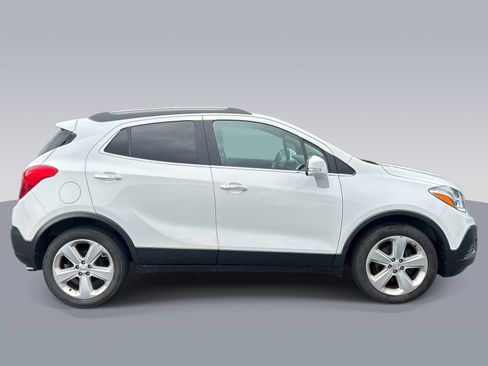 Used 2016 Buick Encore FWD image 2