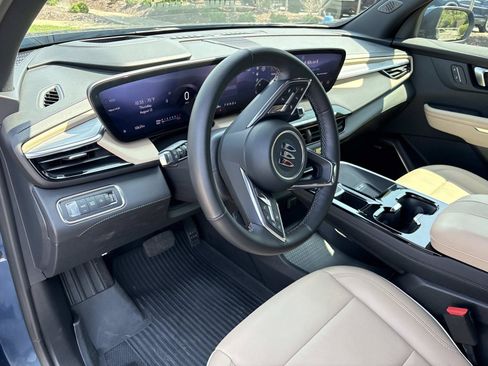 Used 2026 Buick Enclave Preferred w/ Power Package FWD image 17