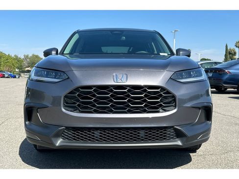 Used 2025 Honda HR-V LX image 9