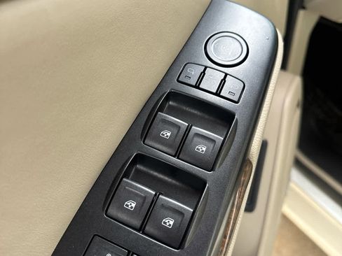 Used 2015 GMC Yukon Denali w/ Touring Package image 8