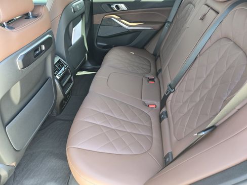 Used 2024 BMW X5 xDrive40i w/ M Sport Package image 31