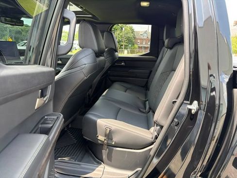 Used 2024 Toyota Tacoma Limited w/ Limited Package (LT) AWD/4WD image 16